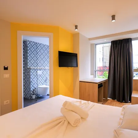Love In Colours By Pikhost Apartment *