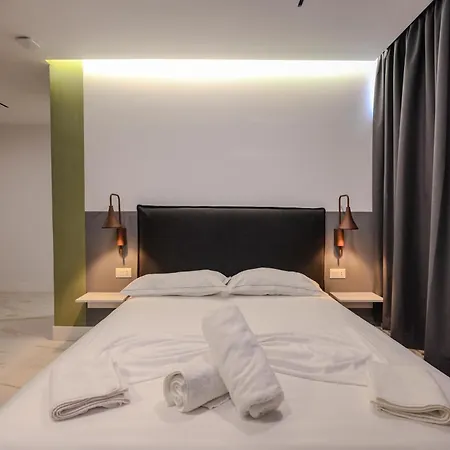 Grandstay