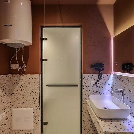 Grandstay *